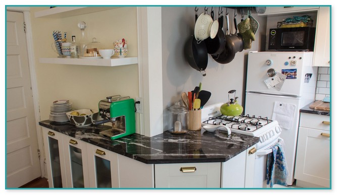 Kitchen Cabinet Design For Small Apartment