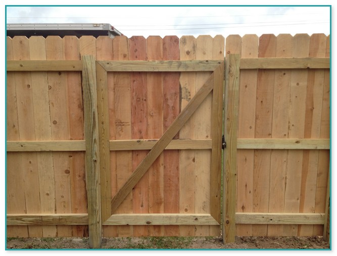 Build Wooden Fence Gate