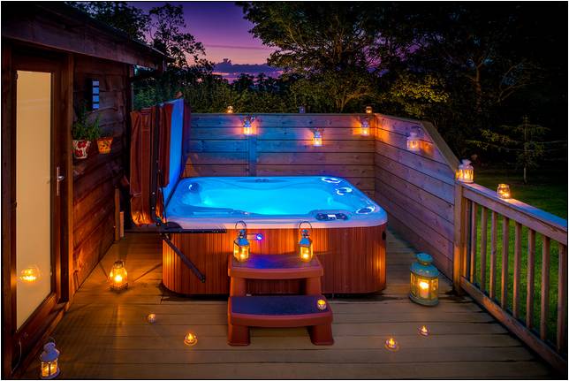 Hot Tub Lodges Special Offers