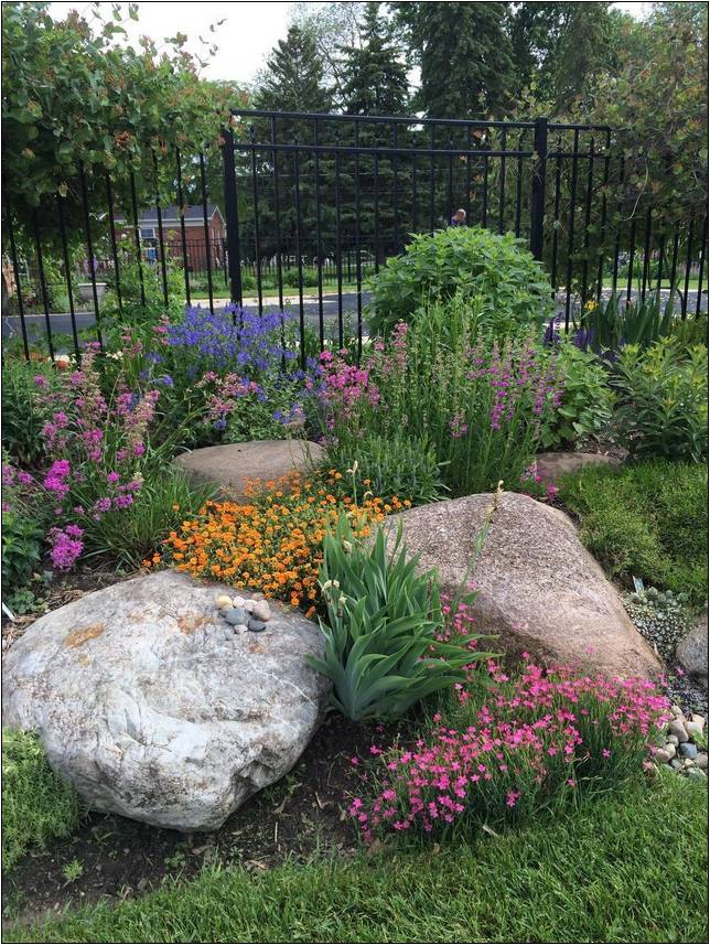 Landscaping Ideas With Big Boulders
