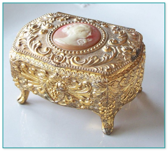 Old Fashioned Jewelry Boxes