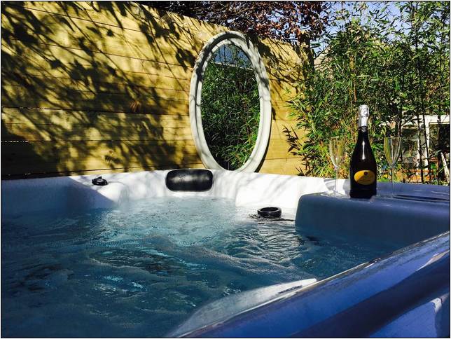 Places With Hot Tubs Scotland